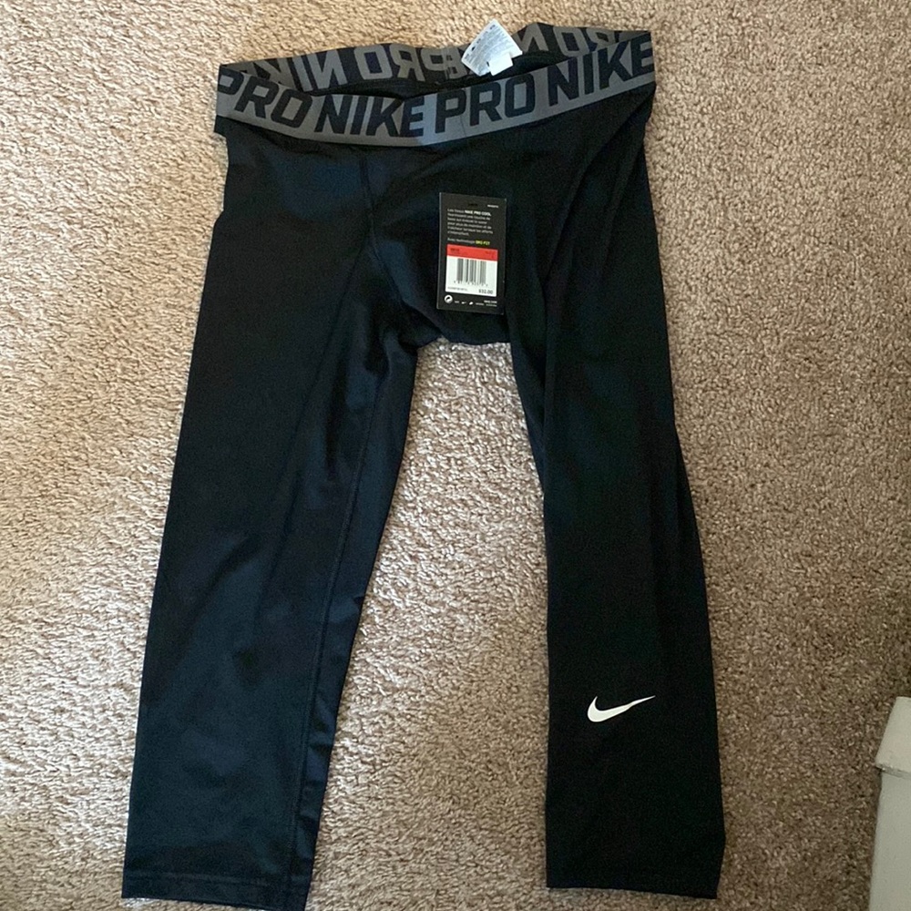 Nike pro 3/4 compression